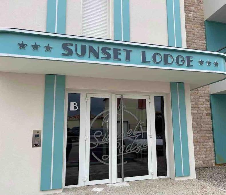 Appartement Neuf 4 Etoiles - Sunset Lodge, Narbonne Plage ภายนอก รูปภาพ